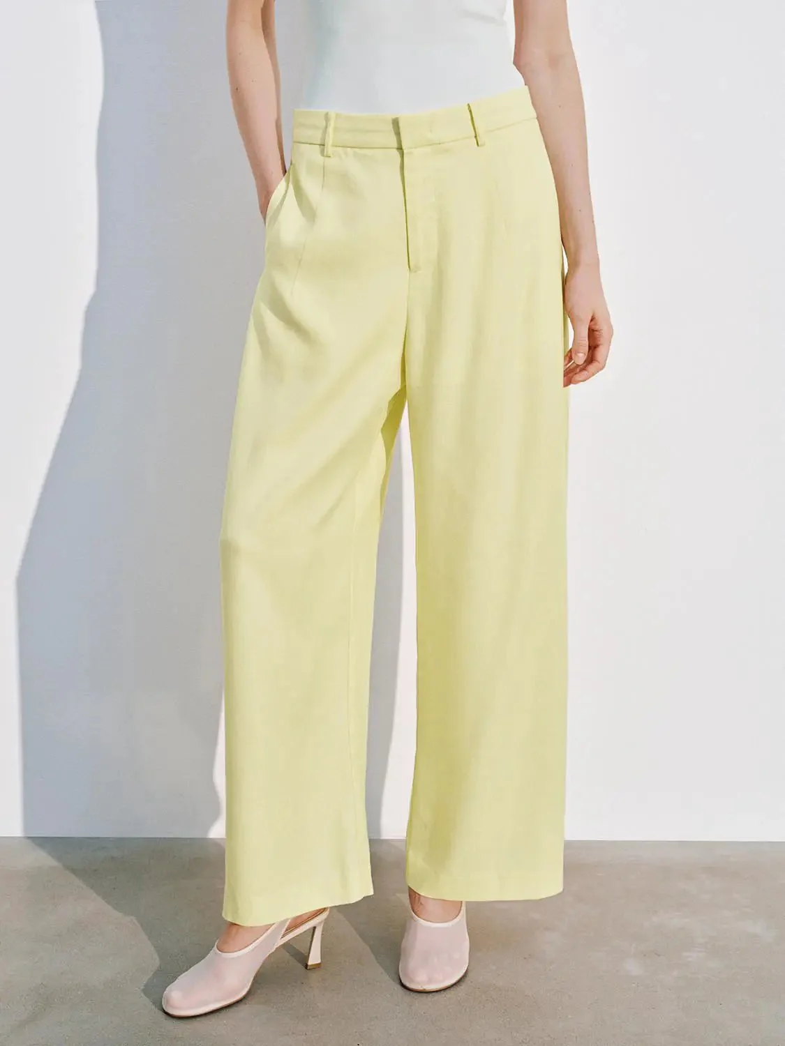 21633-barrel-leg-pants-1.webp Barrel Leg Pants