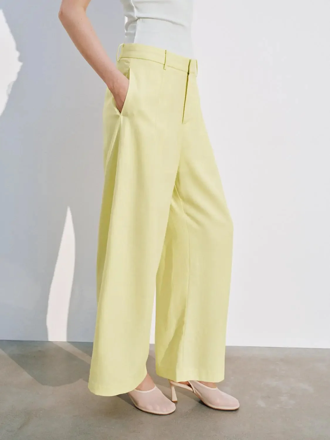 21633-barrel-leg-pants-3.webp Barrel Leg Pants