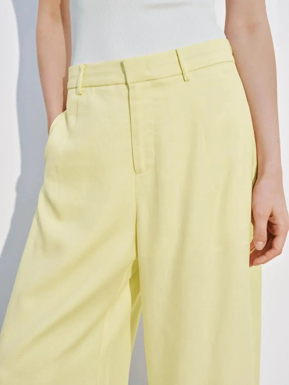 21633-barrel-leg-pants-5.webp Barrel Leg Pants