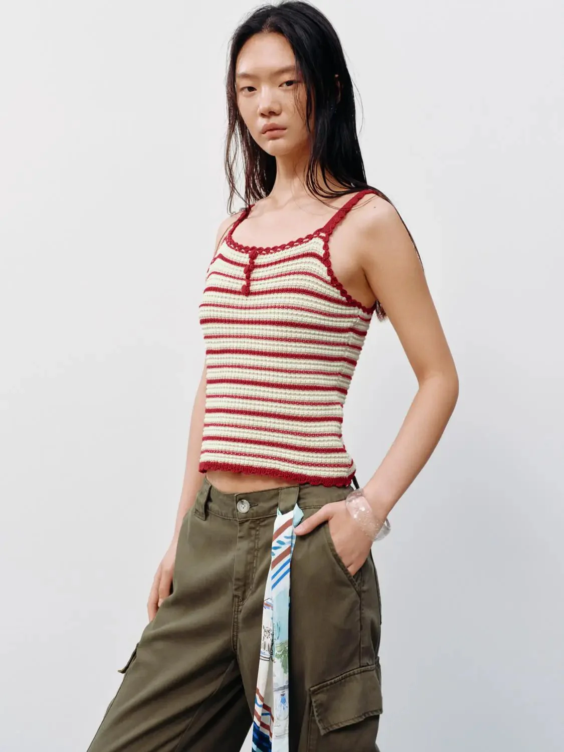 21646-contrast-striped-strappy-knitted-t-shirts-2.webp Contrast Striped Strappy Knitted T-Shirts