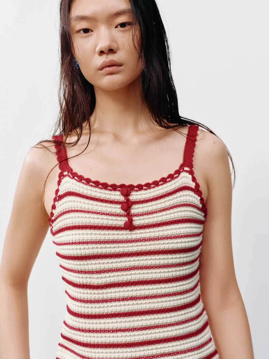 21646-contrast-striped-strappy-knitted-t-shirts-3.webp Contrast Striped Strappy Knitted T-Shirts