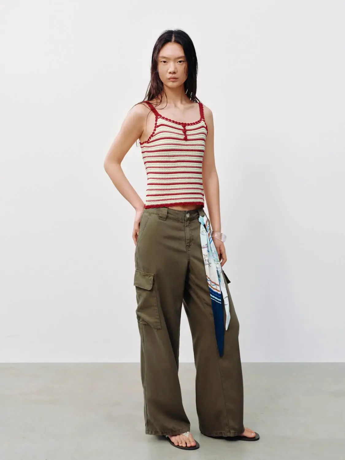 21646-contrast-striped-strappy-knitted-t-shirts-5.webp Contrast Striped Strappy Knitted T-Shirts