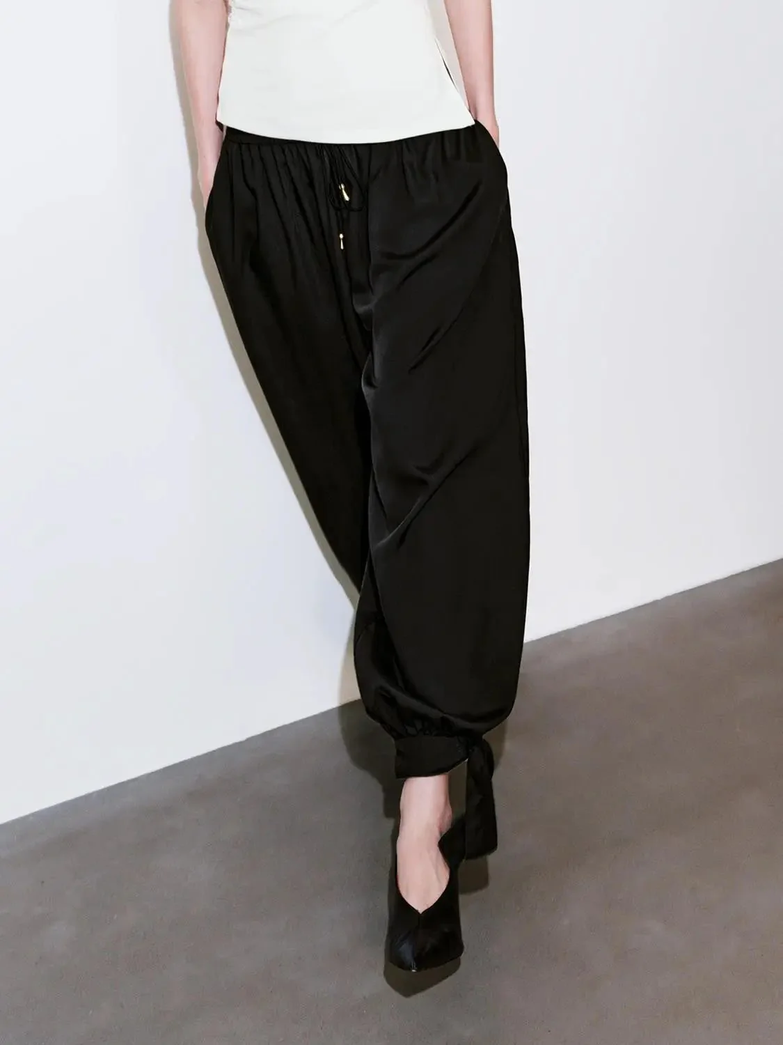 21694-drawstring-pull-on-jogger-pants-1.webp Drawstring Pull On Jogger Pants