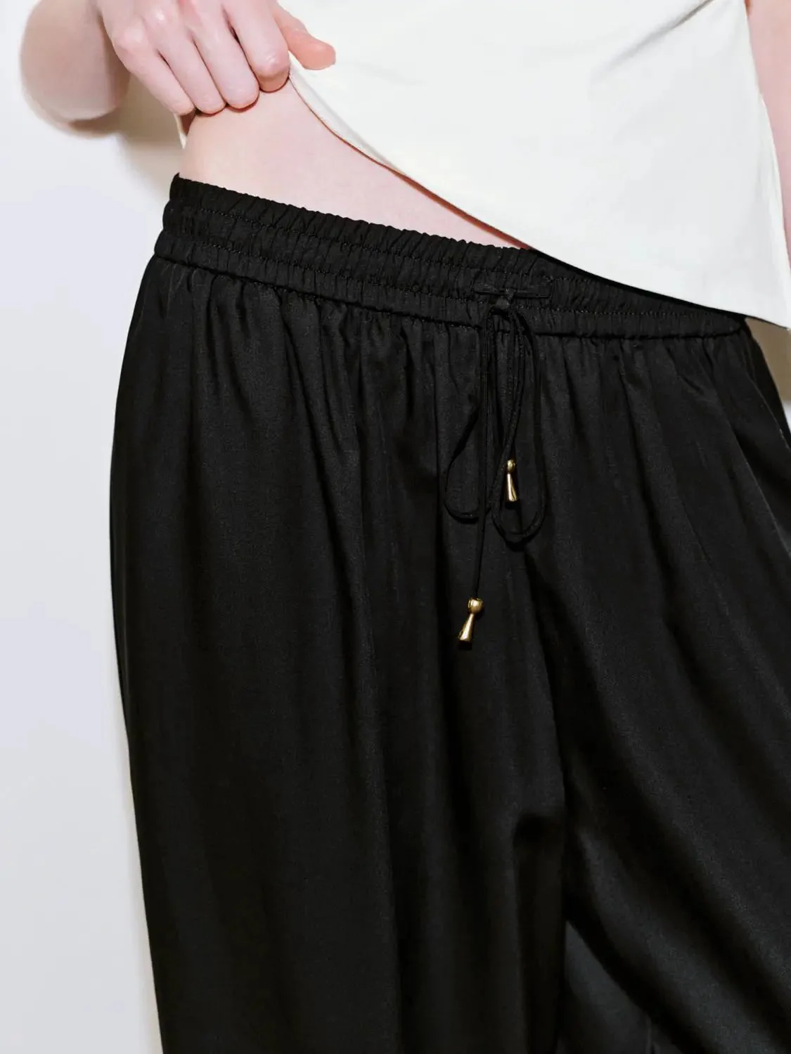 21694-drawstring-pull-on-jogger-pants-5.webp Drawstring Pull On Jogger Pants