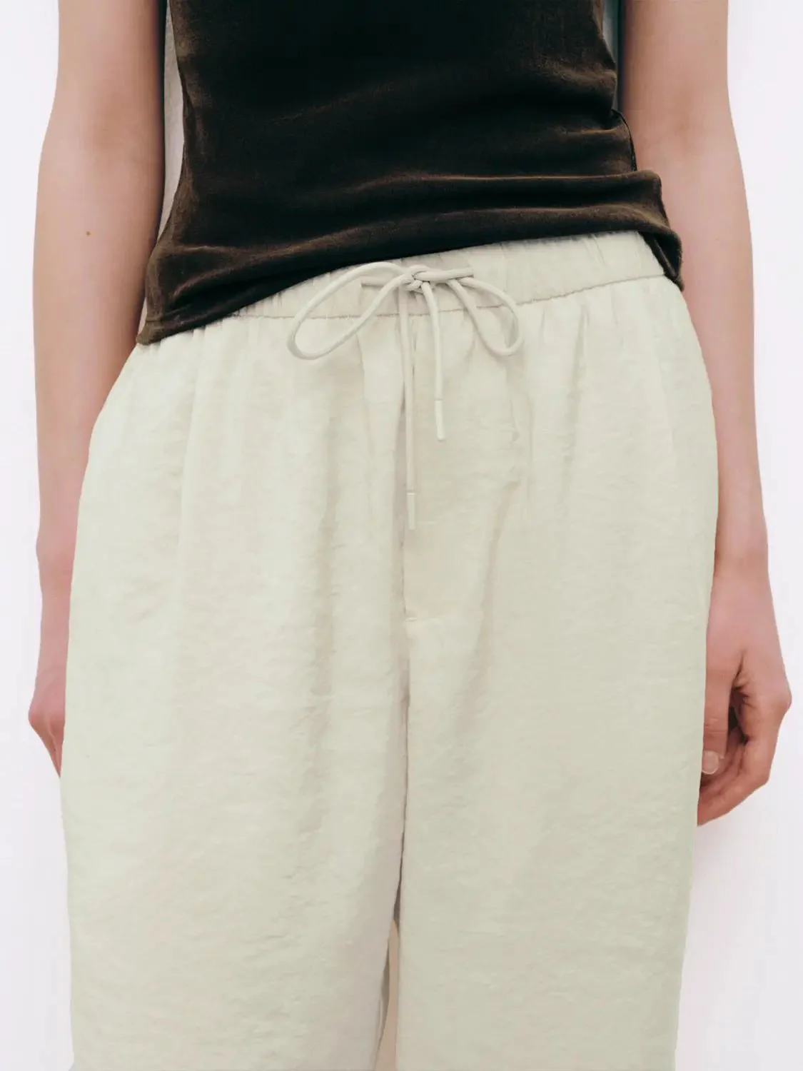 21706-drawstring-straight-leg-pants-13.webp Drawstring Straight Leg Pants