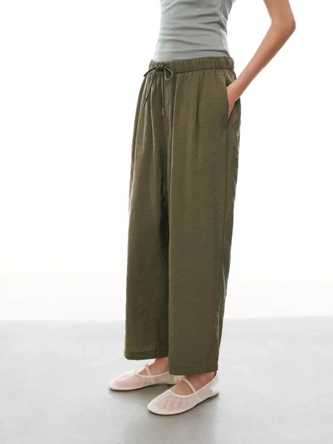 21706-drawstring-straight-leg-pants-3.webp Drawstring Straight Leg Pants