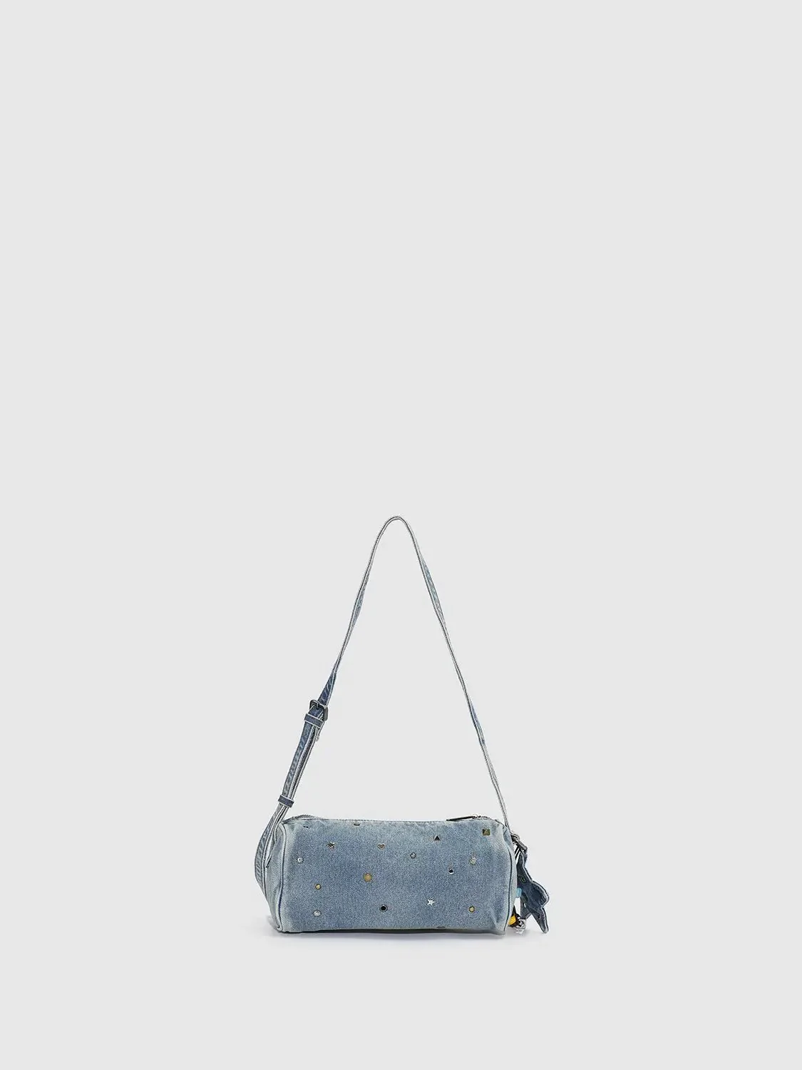 21723-beaded-denim-shoulder-bags-2.webp Beaded Denim Shoulder Bags