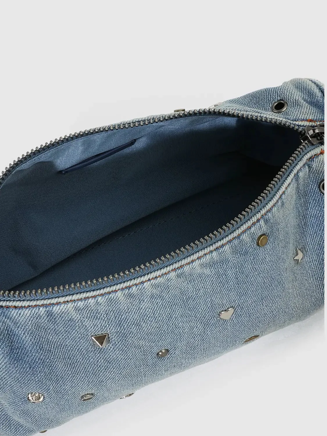 21723-beaded-denim-shoulder-bags-4.webp Beaded Denim Shoulder Bags