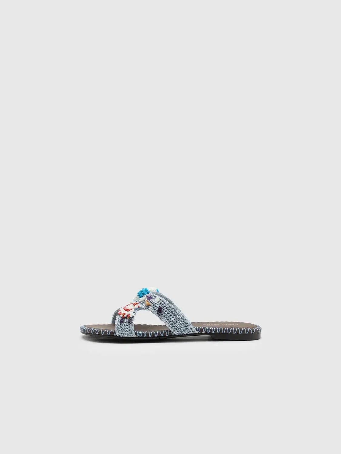 21732-contrast-beaded-knitted-slippers-2.webp Contrast Beaded Knitted Slippers