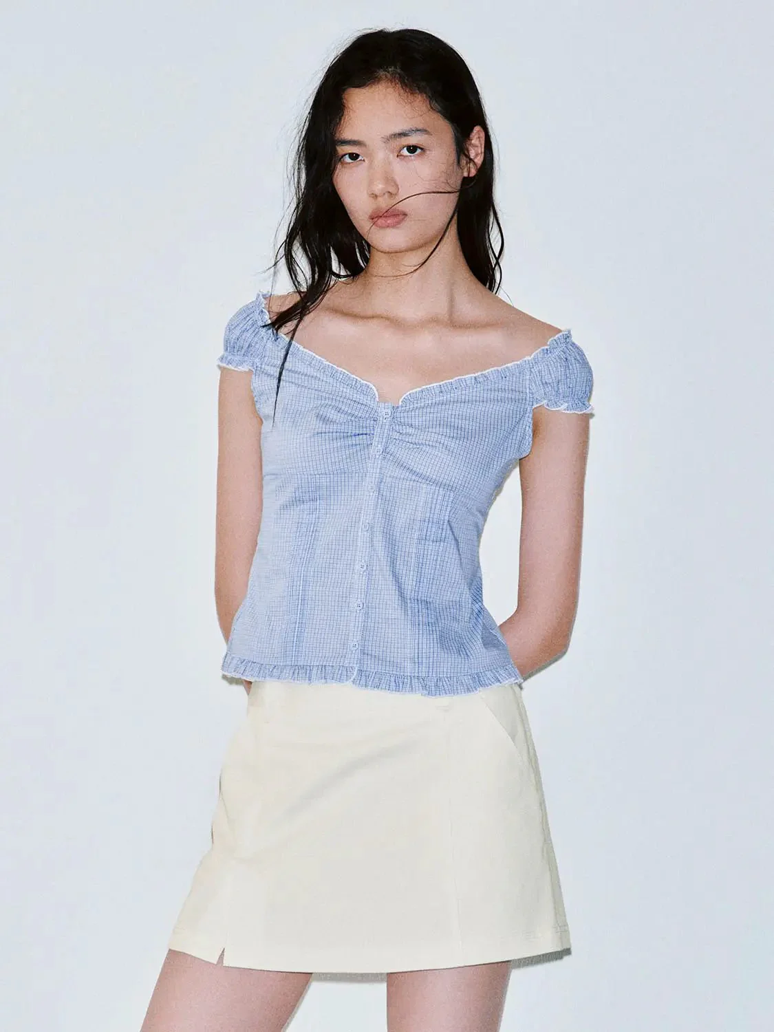 21746-v-neck-shirring-detail-ruffle-trim-short-sleeve-shirts-1.webp V-Neck Shirring Detail Ruffle Trim Short Sleeve Shirts