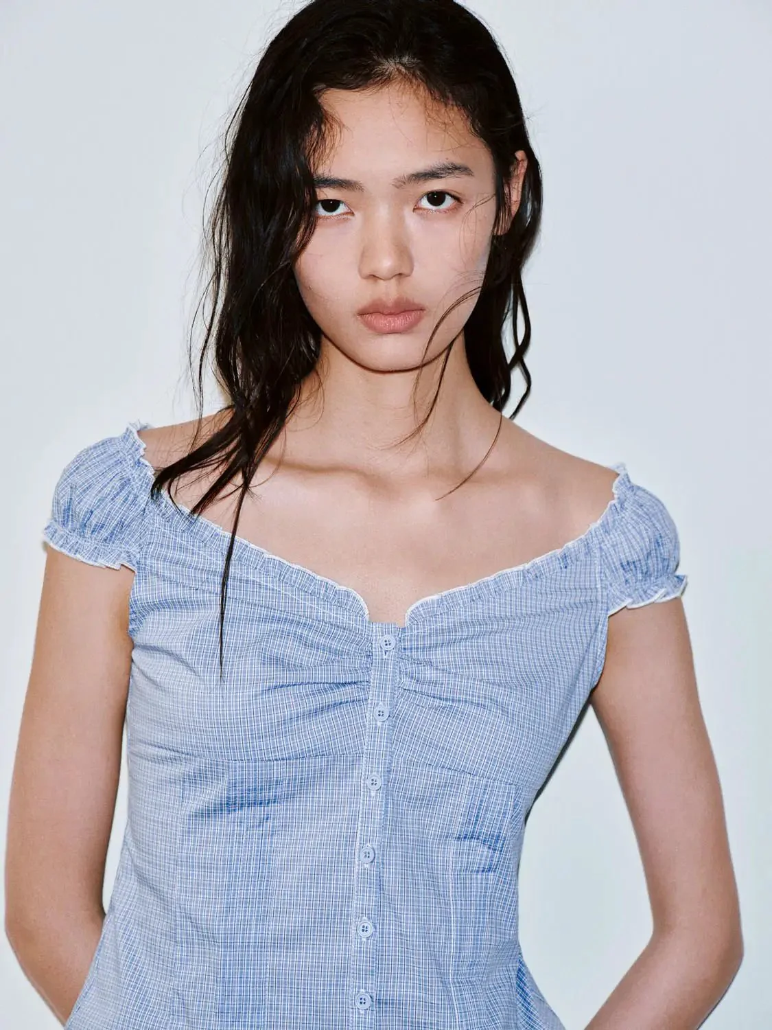 21746-v-neck-shirring-detail-ruffle-trim-short-sleeve-shirts-3.webp V-Neck Shirring Detail Ruffle Trim Short Sleeve Shirts