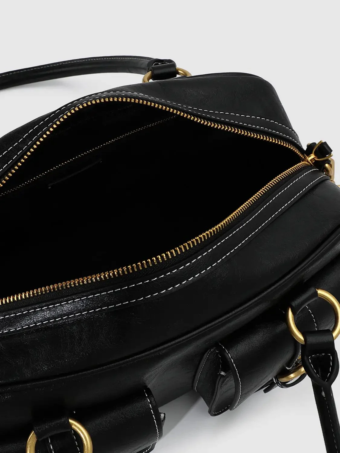 21775-multi-pocket-faux-leather-shoulder-bowling-bags-5.webp Multi-Pocket Faux Leather Shoulder Bowling Bags
