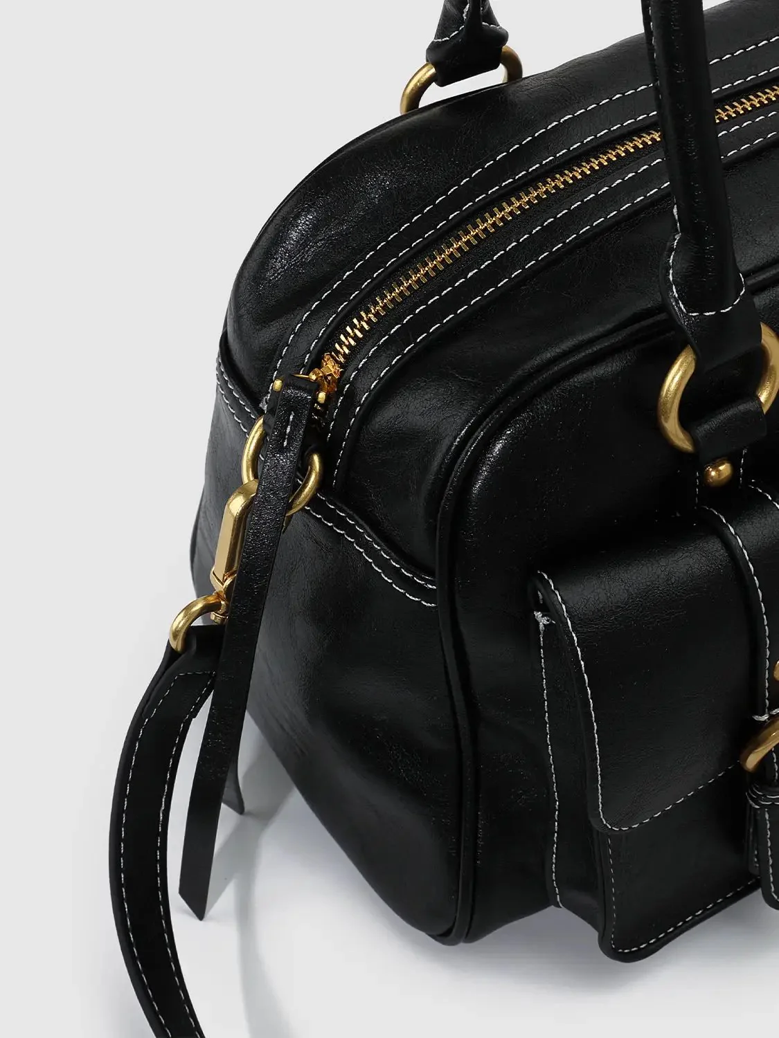 21775-multi-pocket-faux-leather-shoulder-bowling-bags-6.webp Multi-Pocket Faux Leather Shoulder Bowling Bags