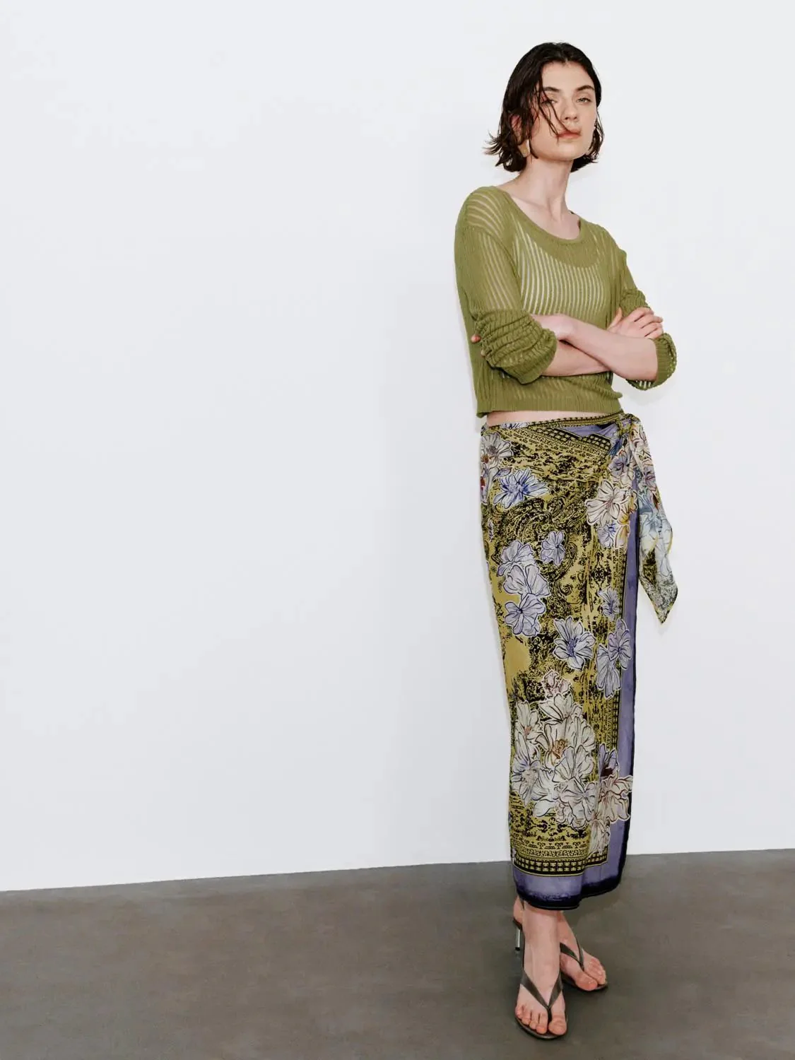 Tie Detail Contrast Floral Straight Midi Skirts