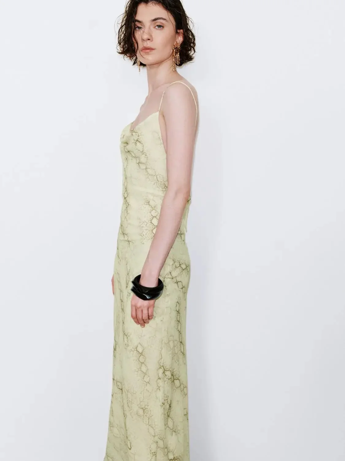 21882-snake-print-strappy-straight-maxi-dresses-5.webp Snake Print Strappy Straight Maxi Dresses