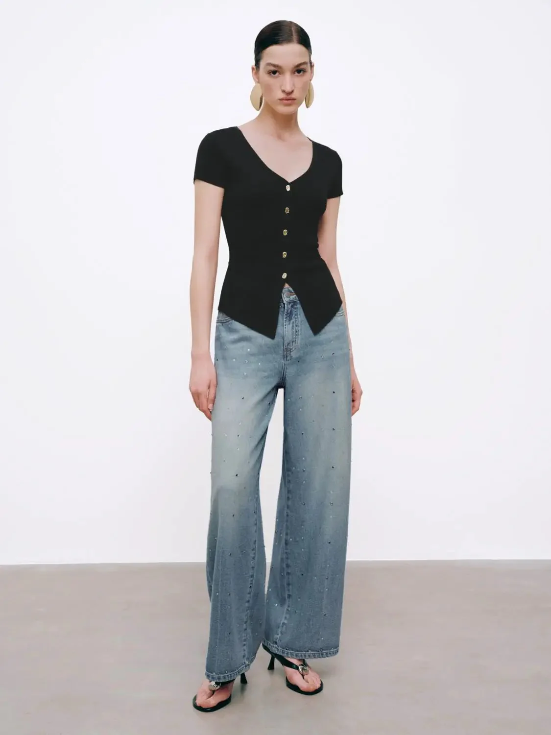21939-v-neck-button-detail-knit-short-sleeve-top-4.webp V Neck Button Detail Knit Short Sleeve Top