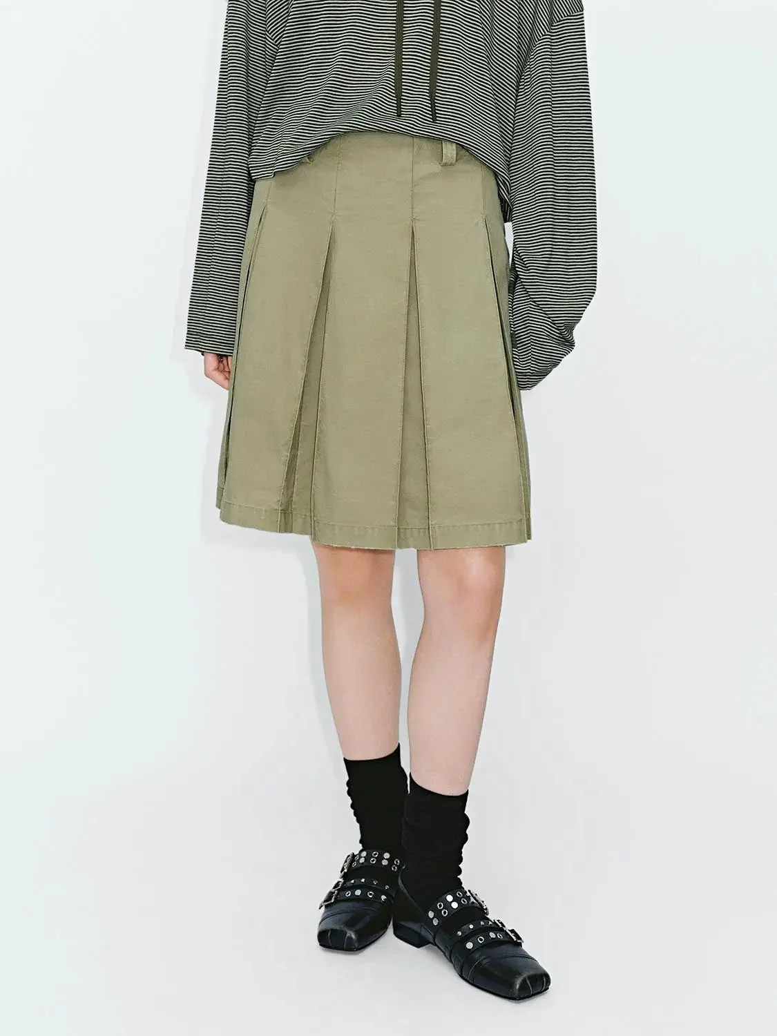 21978-pleated-a-line-midi-skirts-1.webp Pleated A-Line Midi Skirts
