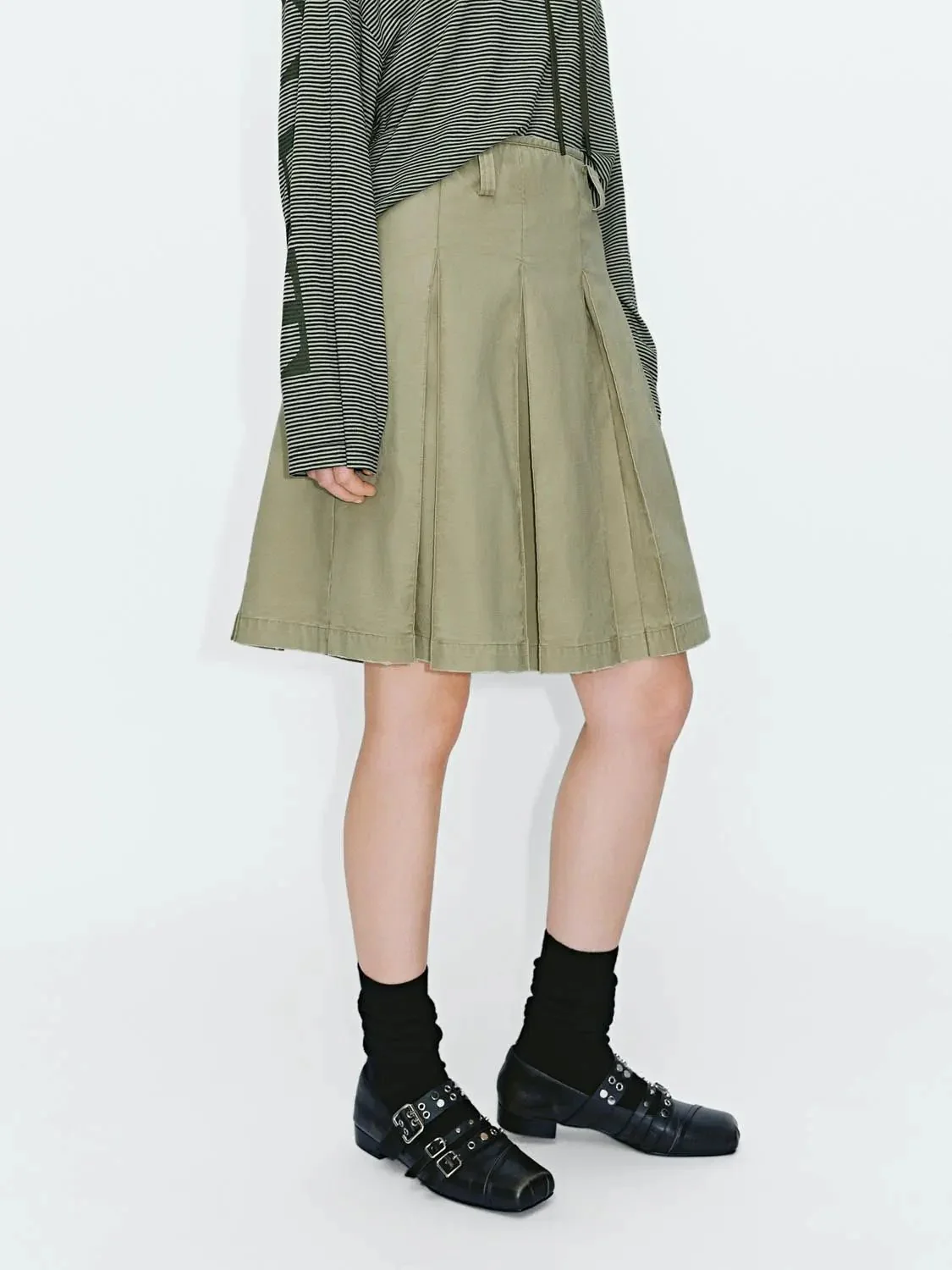 21978-pleated-a-line-midi-skirts-3.webp Pleated A-Line Midi Skirts
