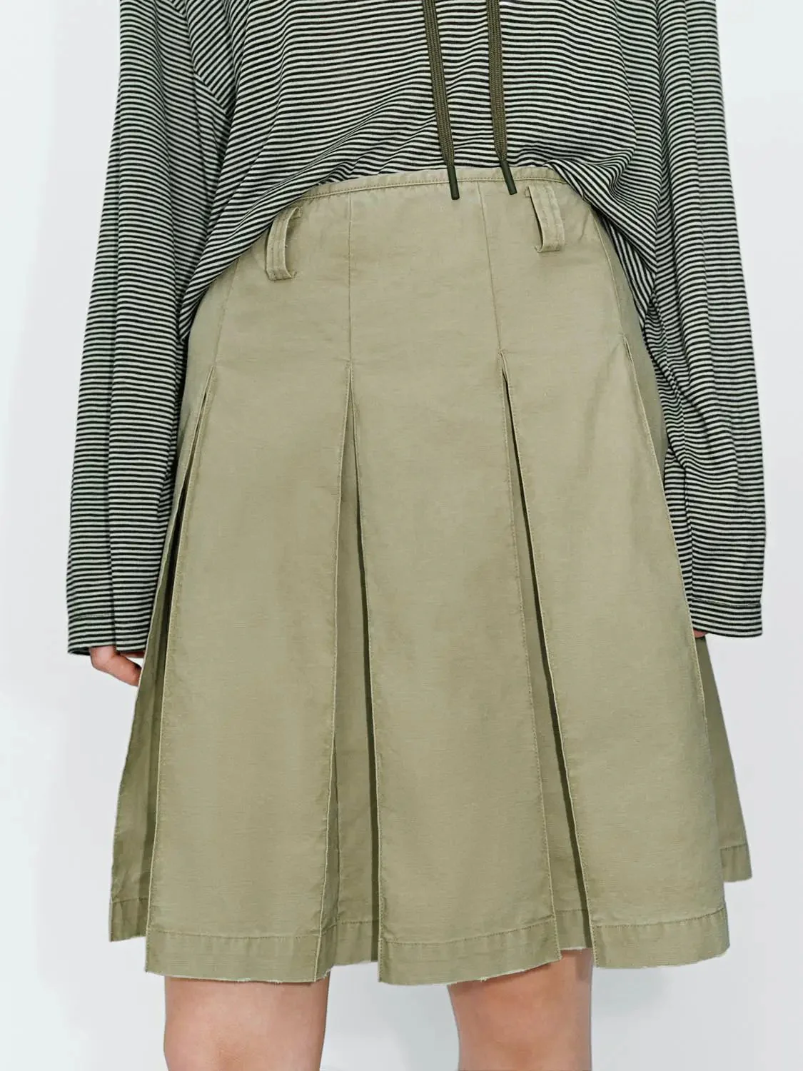 21978-pleated-a-line-midi-skirts-5.webp Pleated A-Line Midi Skirts