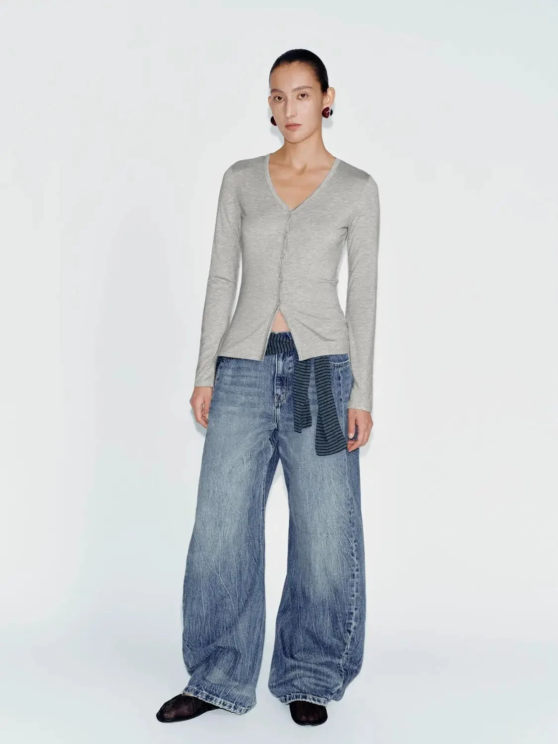 22000-v-neck-nipped-waist-button-up-jackets-4.webp V-Neck Nipped Waist Button Up Jackets