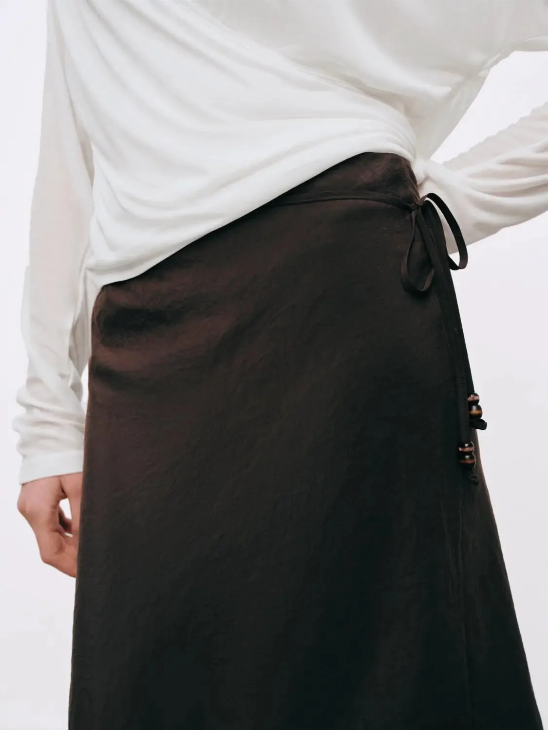22018-beaded-string-detail-fishtail-midi-skirts-5.webp Beaded String Detail Fishtail Midi Skirts