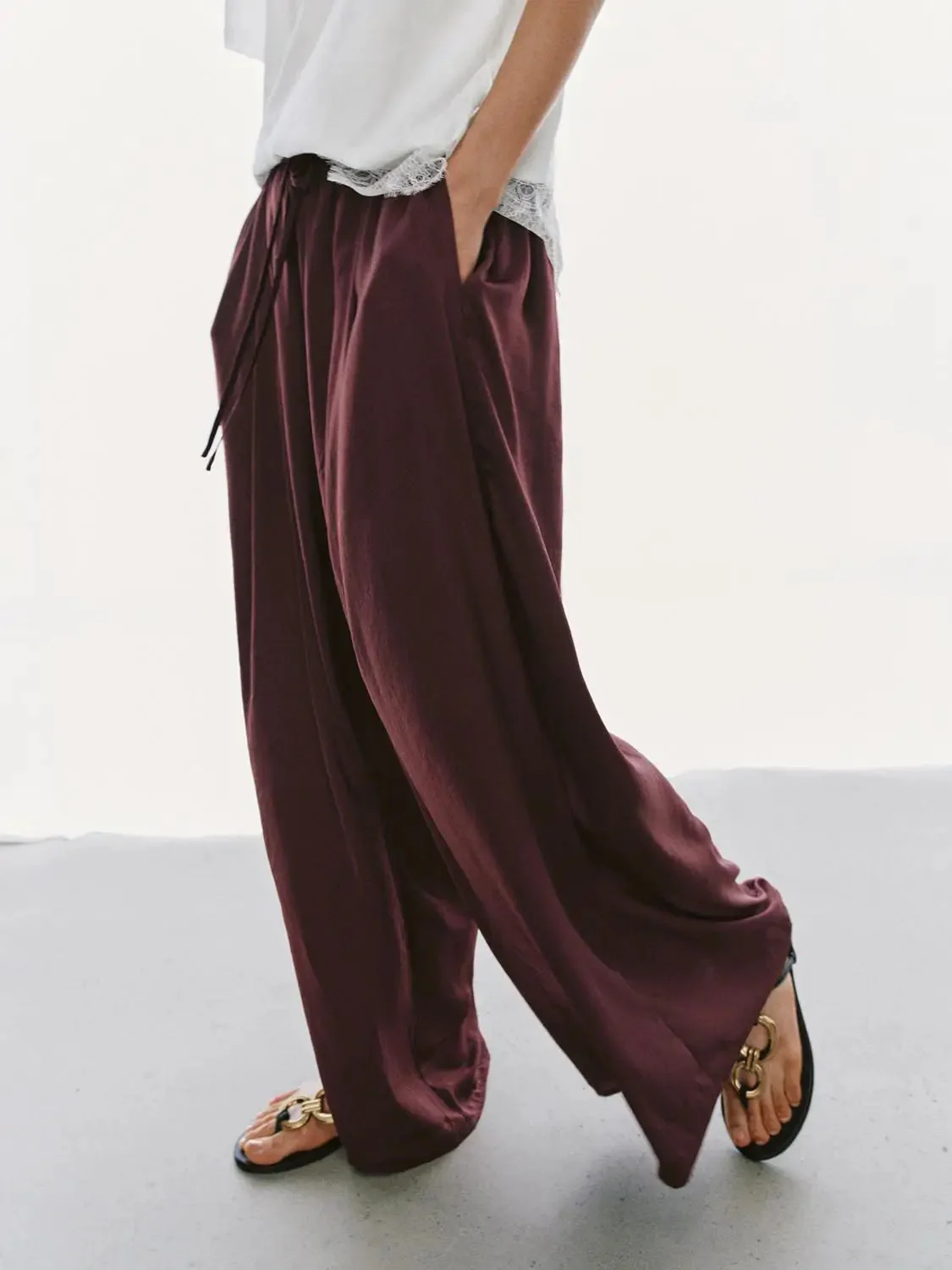 22031-drawstring-pull-on-wide-leg-pants-3.webp Drawstring Pull On Wide Leg Pants