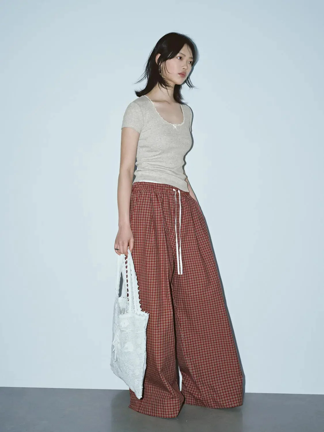 22049-lace-trim-bow-scoop-neck-cotton-blend-t-shirts-21.webp Lace Trim Bow Scoop Neck Cotton Blend T Shirts