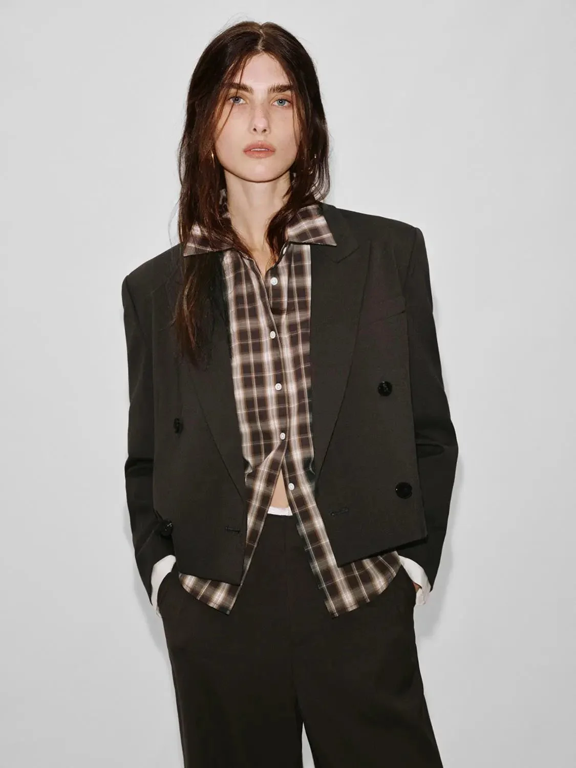 22123-double-breasted-cropped-blazers-9.webp Double Breasted Cropped Blazers