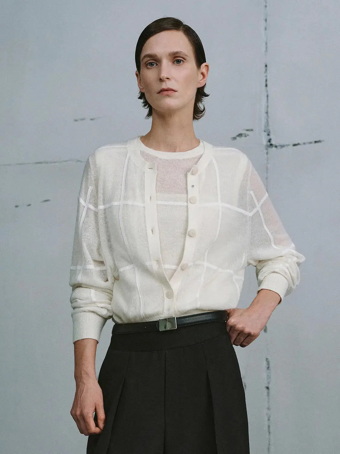 22152-crew-neck-contrast-check-knitted-cardigans-1.webp Crew Neck Contrast Check Knitted Cardigans