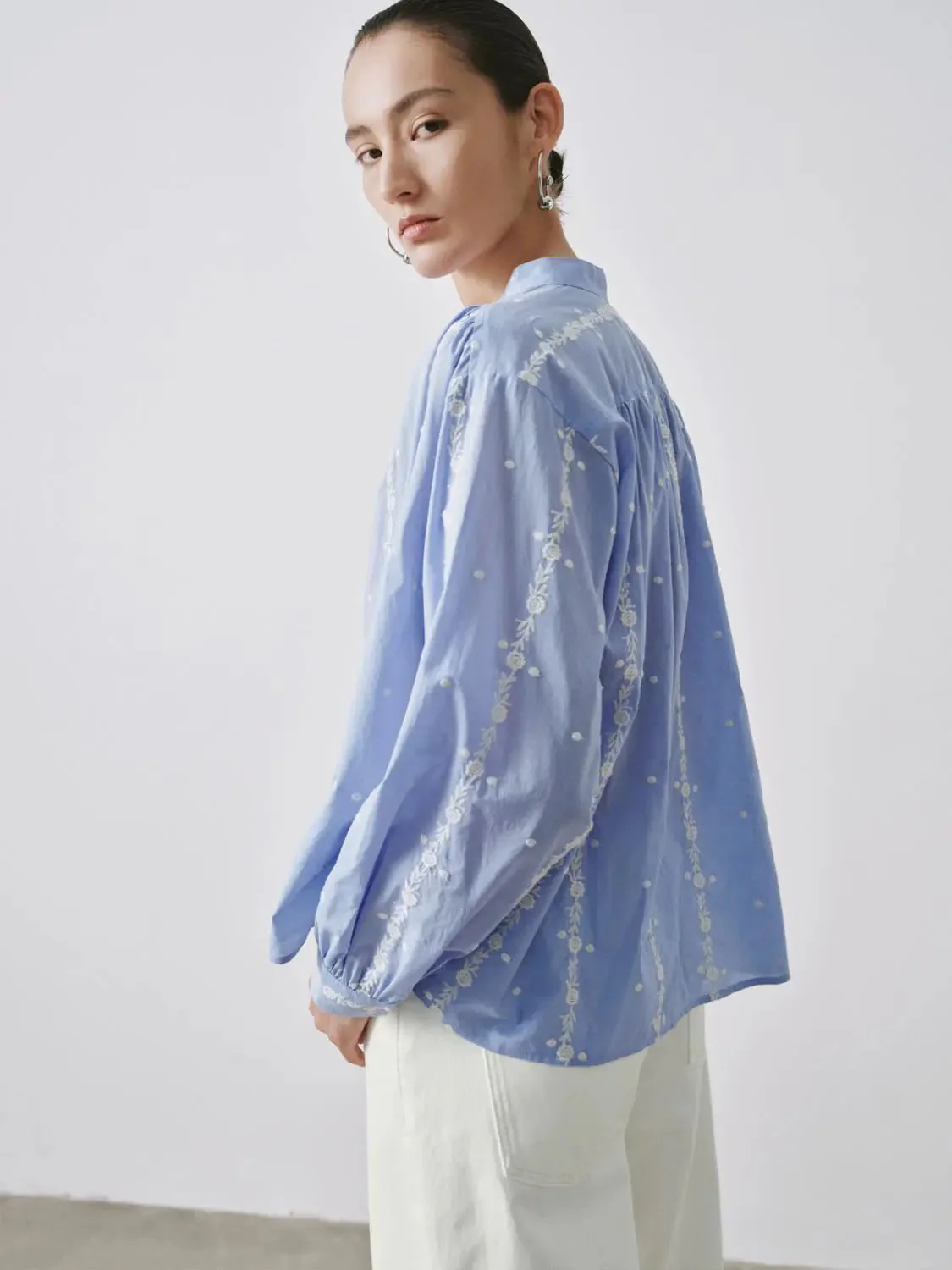 Contrast Embroidered Striped V-Neck Overhead Shirts