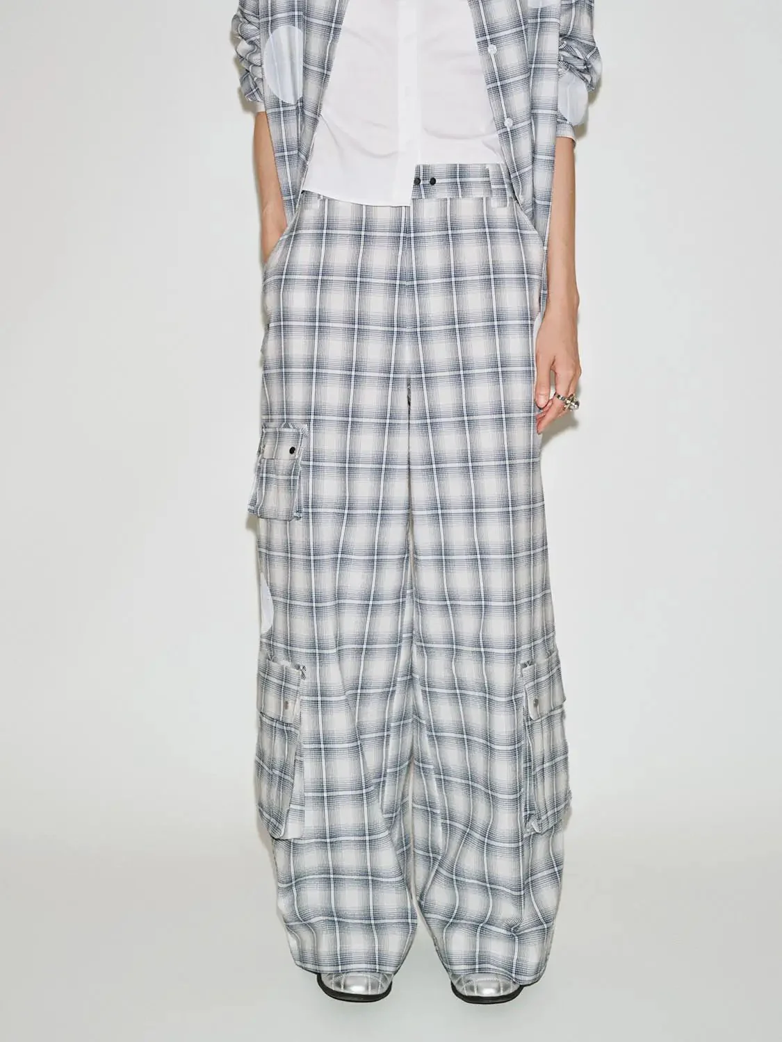 Flap Pocket Contrast Check Wide Leg Pants