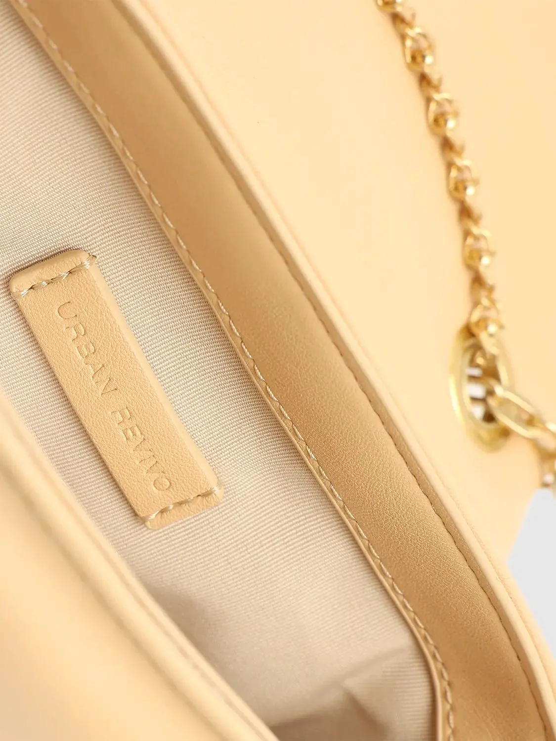 22269-chain-detail-mini-shoulder-crossbody-bags-13.webp Chain Detail Mini Shoulder Crossbody Bags