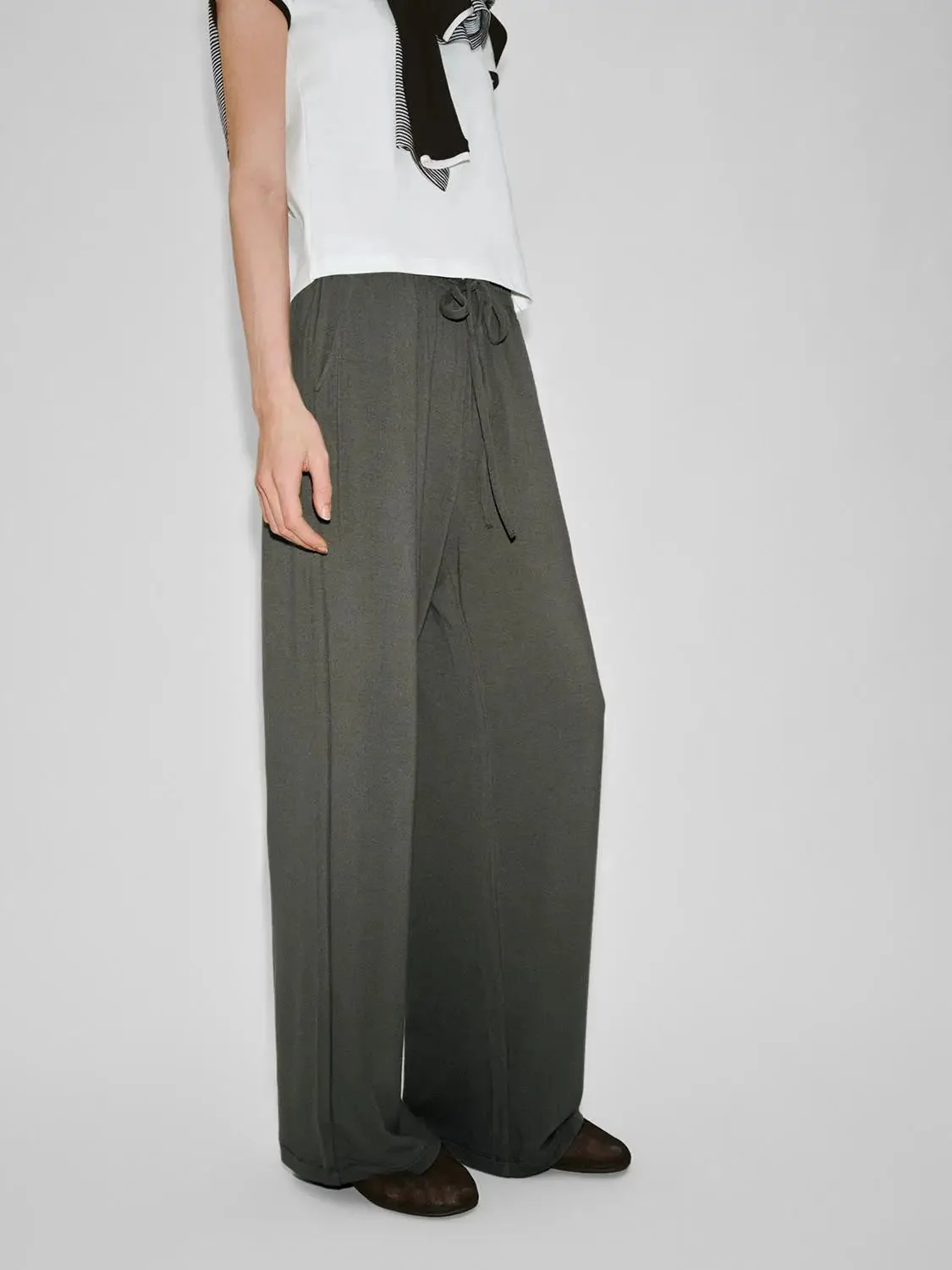 22278-pull-on-drawstring-wide-leg-pants-3.webp Pull On Drawstring Wide Leg Pants