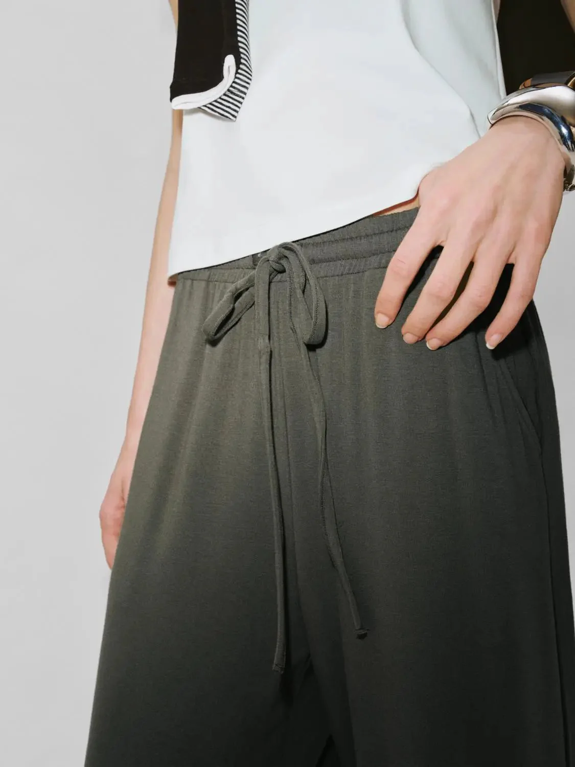 22278-pull-on-drawstring-wide-leg-pants-5.webp Pull On Drawstring Wide Leg Pants