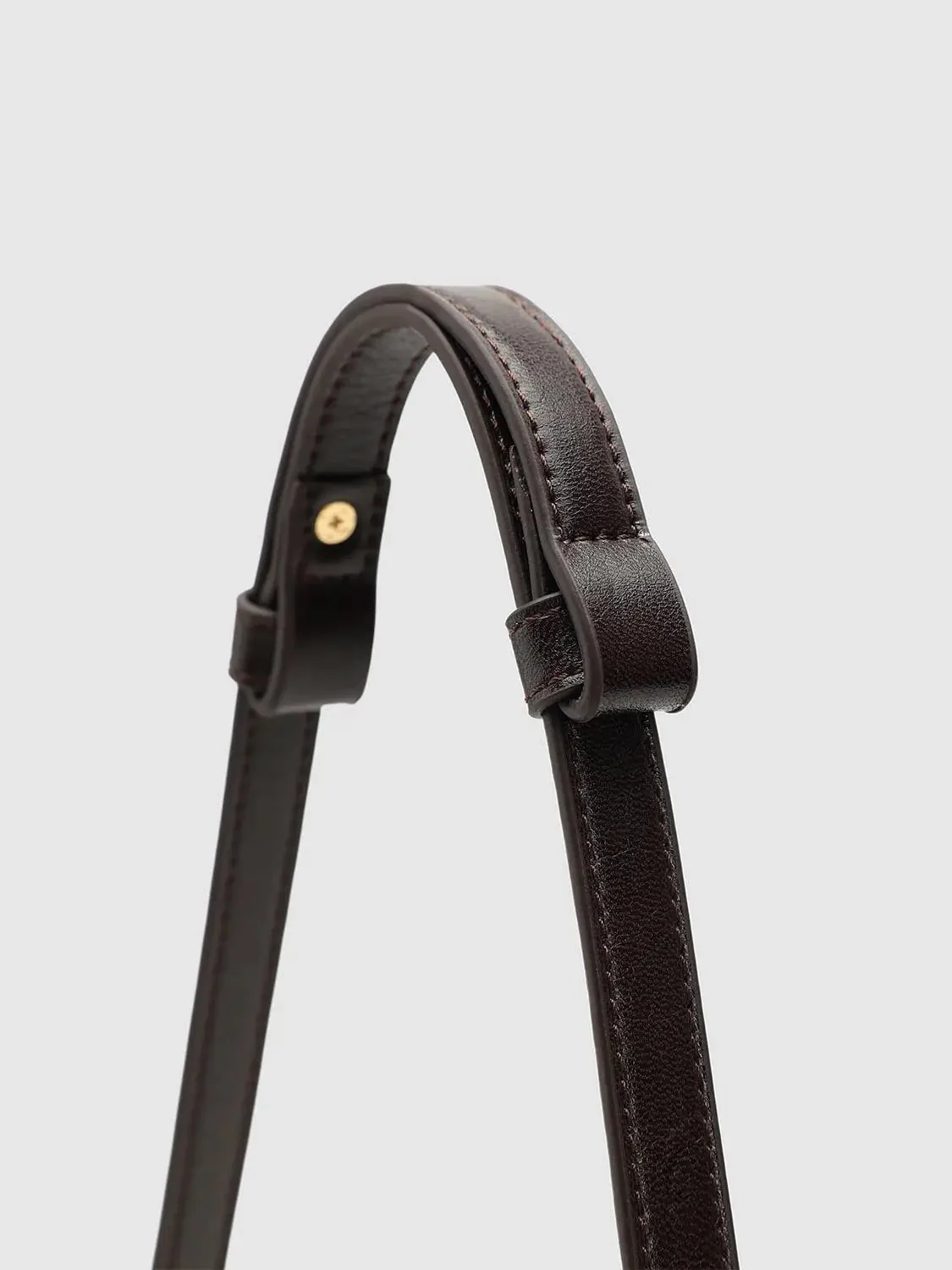 22353-chain-detail-faux-leather-shoulder-bucket-bags-4.webp Chain Detail Faux Leather Shoulder Bucket Bags