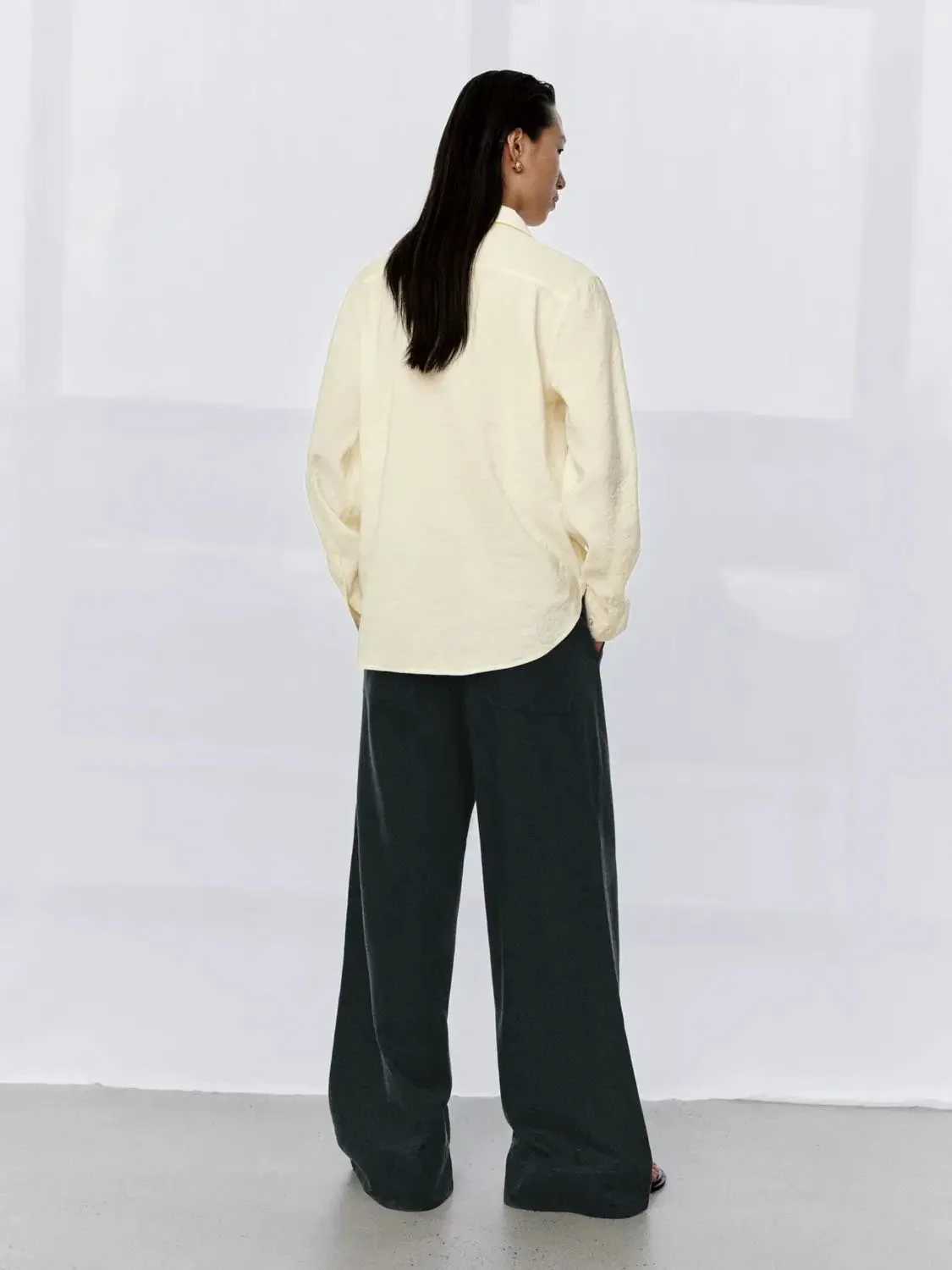 22414-symmetric-patch-pocket-shirts-14.webp Symmetric Patch Pocket Shirts