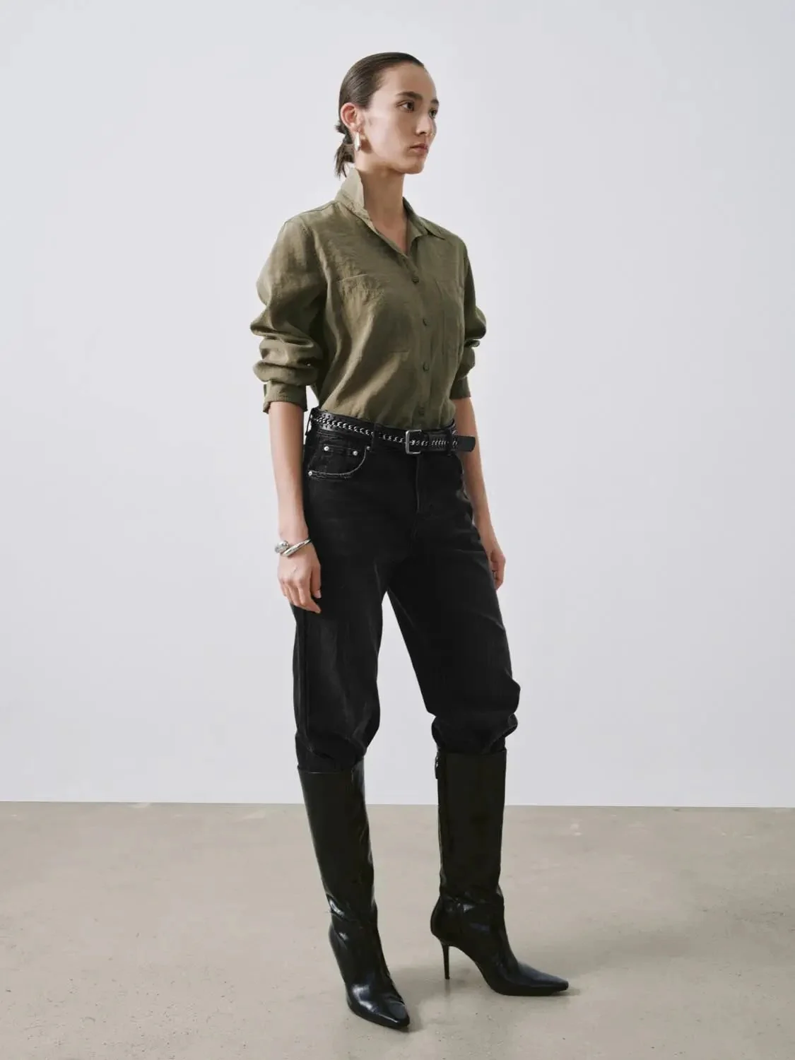 22414-symmetric-patch-pocket-shirts-21.webp Symmetric Patch Pocket Shirts