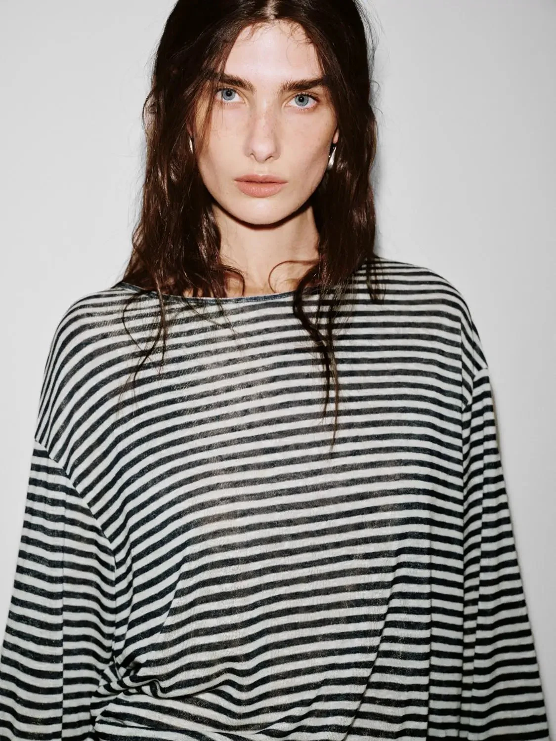 22430-viscose-linen-striped-knit-crew-neck-long-sleeve-t-shirts-3.webp Viscose Linen Striped Knit Crew Neck Long Sleeve T Shirts
