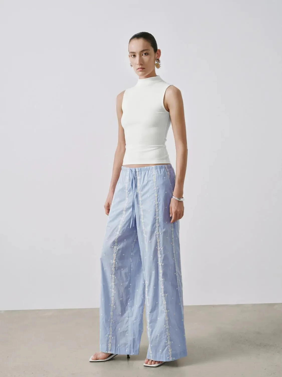 22451-floral-embroidered-drawstring-pull-on-wide-leg-pants-5.webp Floral Embroidered Drawstring Pull On Wide Leg Pants