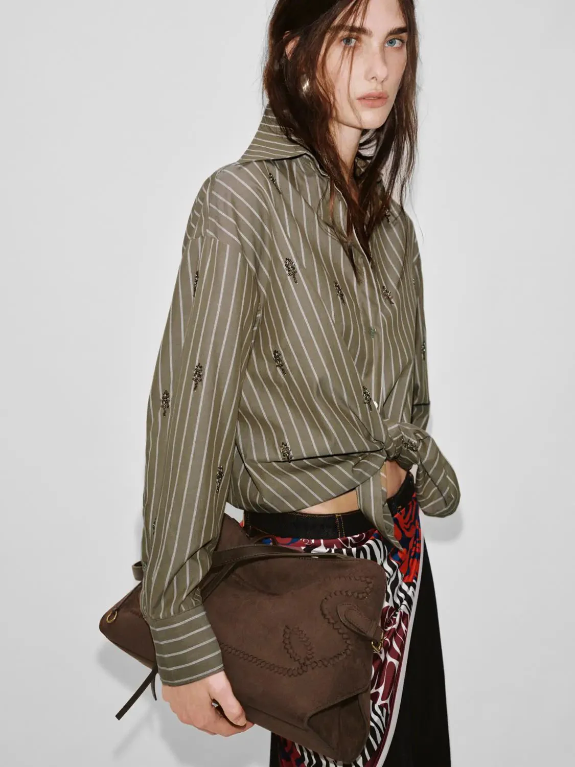 22468-beaded-striped-loose-fit-shirts-2.webp Beaded Striped Loose-Fit Shirts