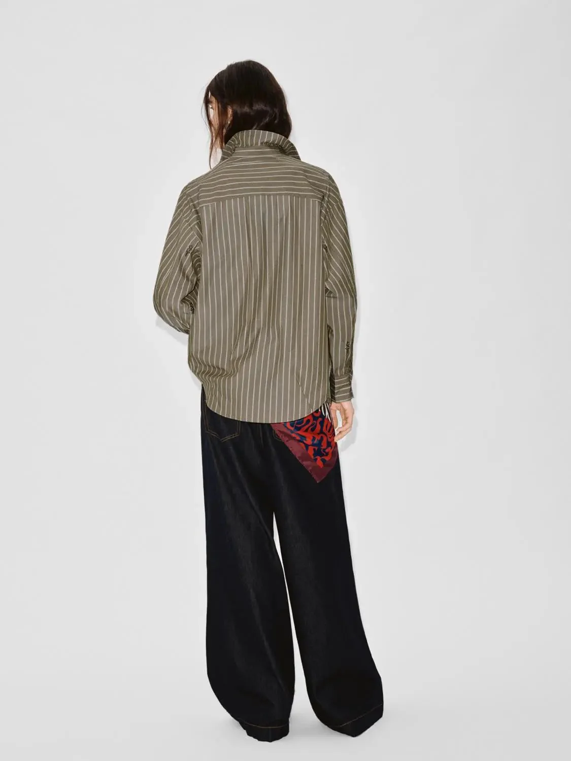 22468-beaded-striped-loose-fit-shirts-5.webp Beaded Striped Loose-Fit Shirts