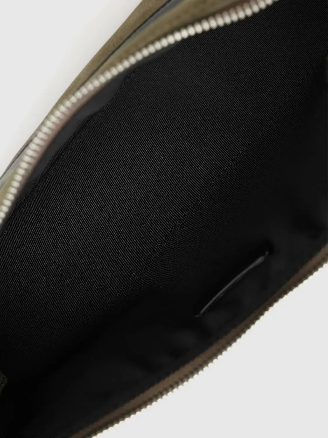 22488-zip-detail-bowling-shoulder-bags-4.webp Zip Detail Bowling Shoulder Bags