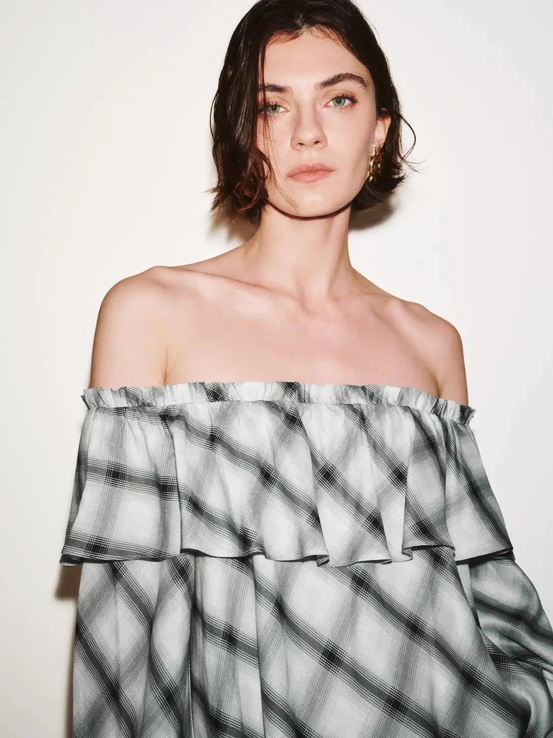 22512-off-shoulder-ruffle-detail-contrast-check-overhead-shirts-3.webp Off Shoulder Ruffle Detail Contrast Check Overhead Shirts