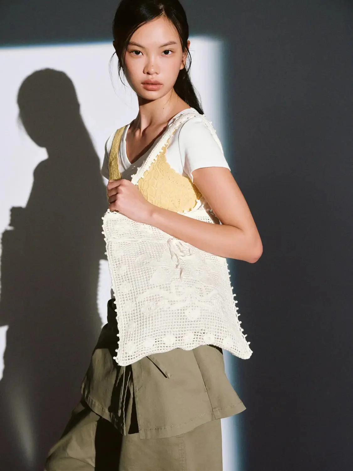 22537-strappy-v-neck-crochet-knitted-cardigans-2.webp Strappy V-Neck Crochet Knitted Cardigans