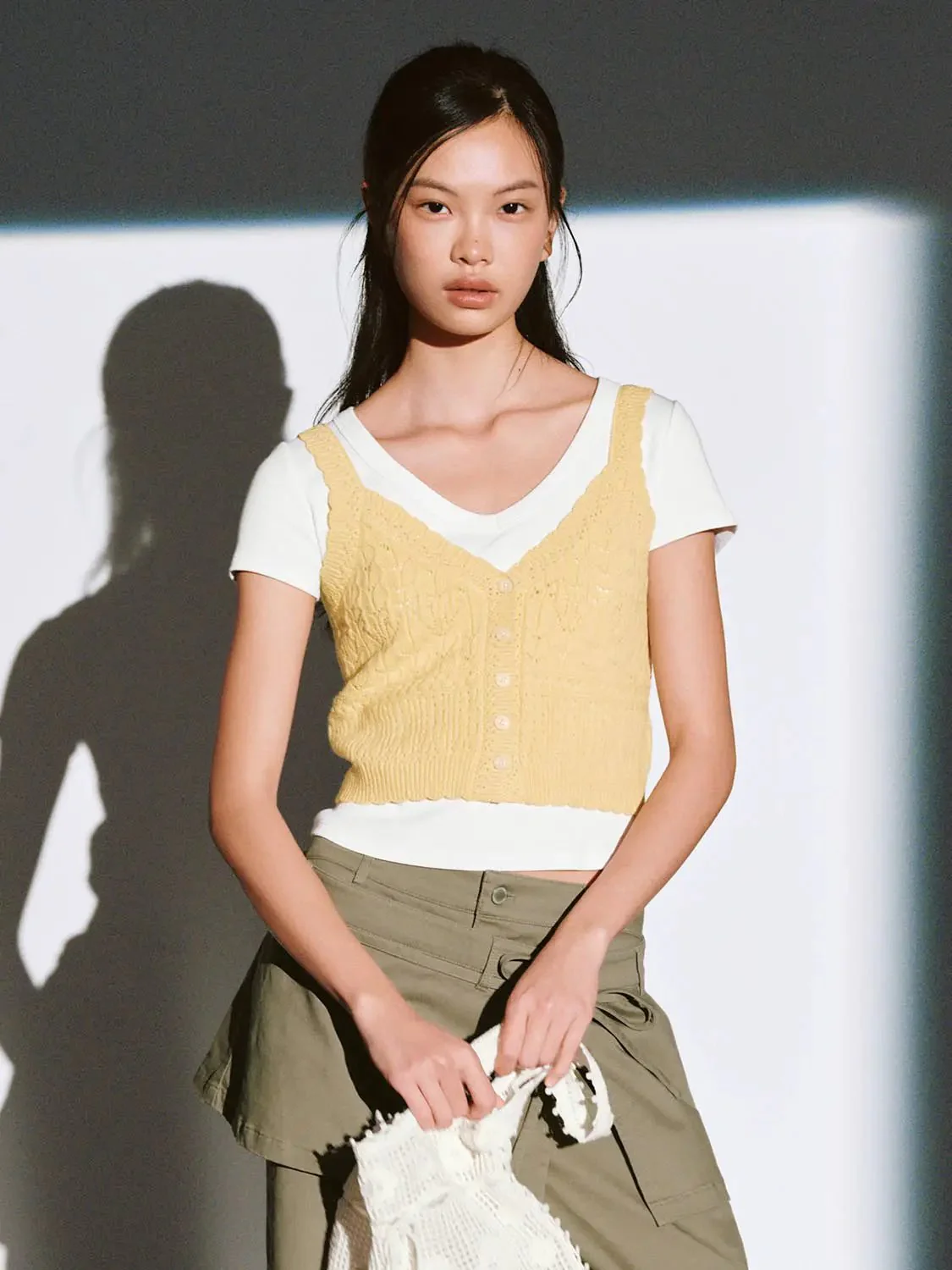 22537-strappy-v-neck-crochet-knitted-cardigans-9.webp Strappy V-Neck Crochet Knitted Cardigans