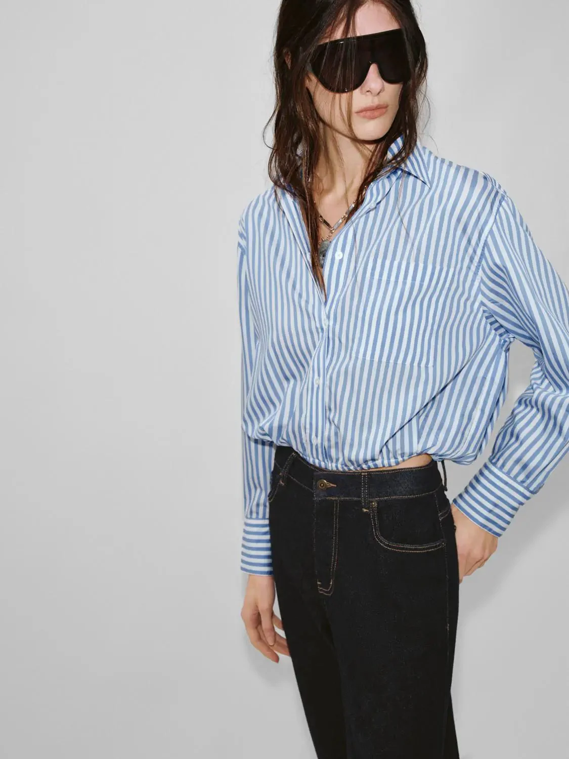 22582-contrast-striped-balloon-hem-overhead-shirts-10.webp Contrast Striped Balloon Hem Overhead Shirts