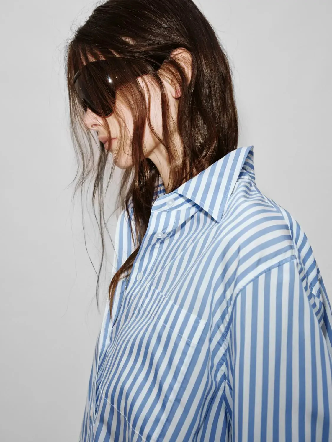 22582-contrast-striped-balloon-hem-overhead-shirts-11.webp Contrast Striped Balloon Hem Overhead Shirts