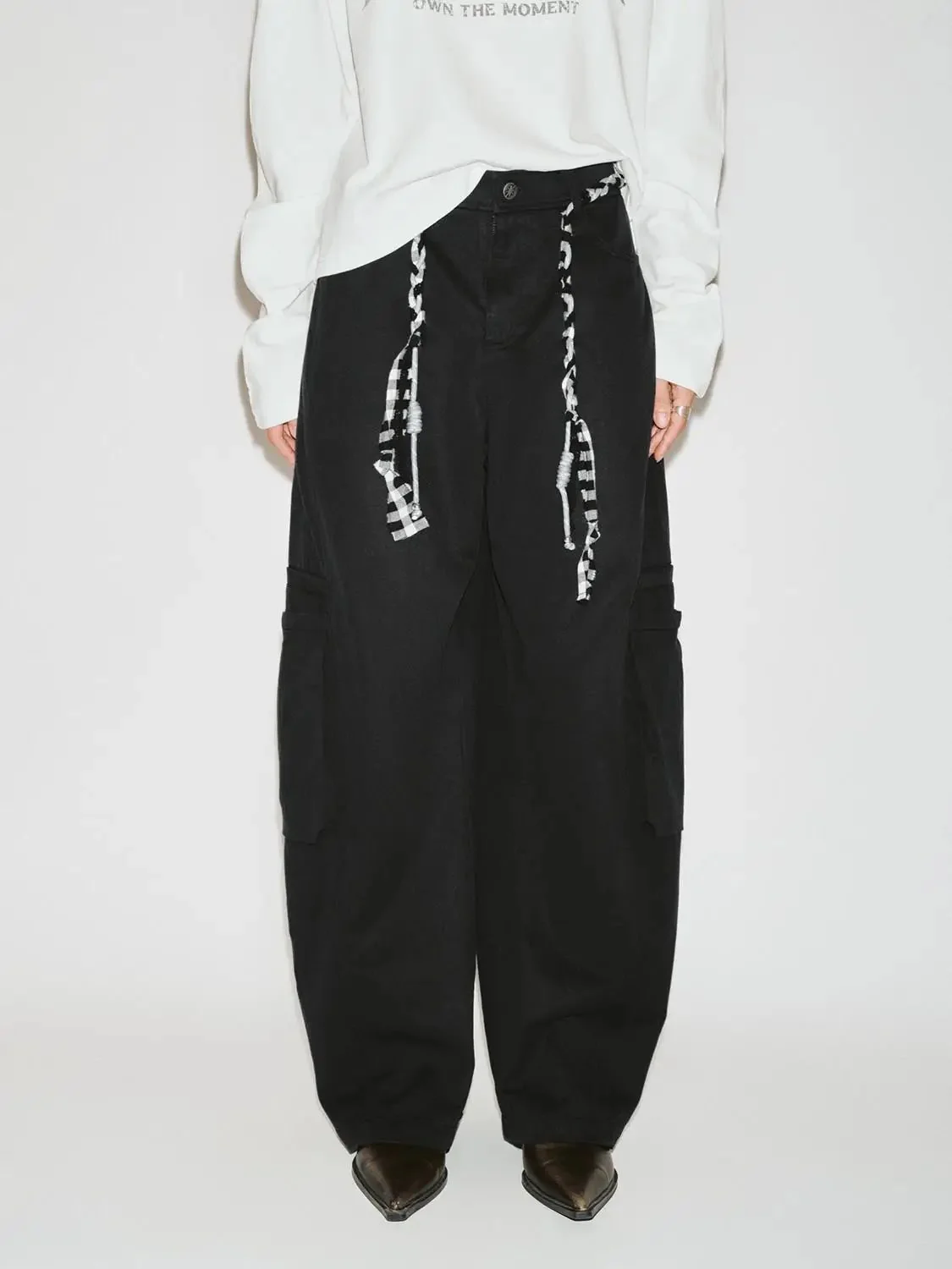 22591-string-belted-pocket-cargo-barrel-pants-9.webp String Belted Pocket Cargo Barrel Pants