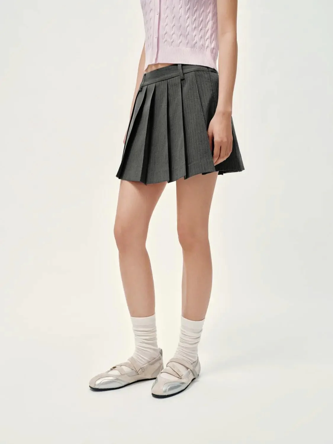 22597-striped-pleated-mini-skirts-3.webp Striped Pleated Mini Skirts