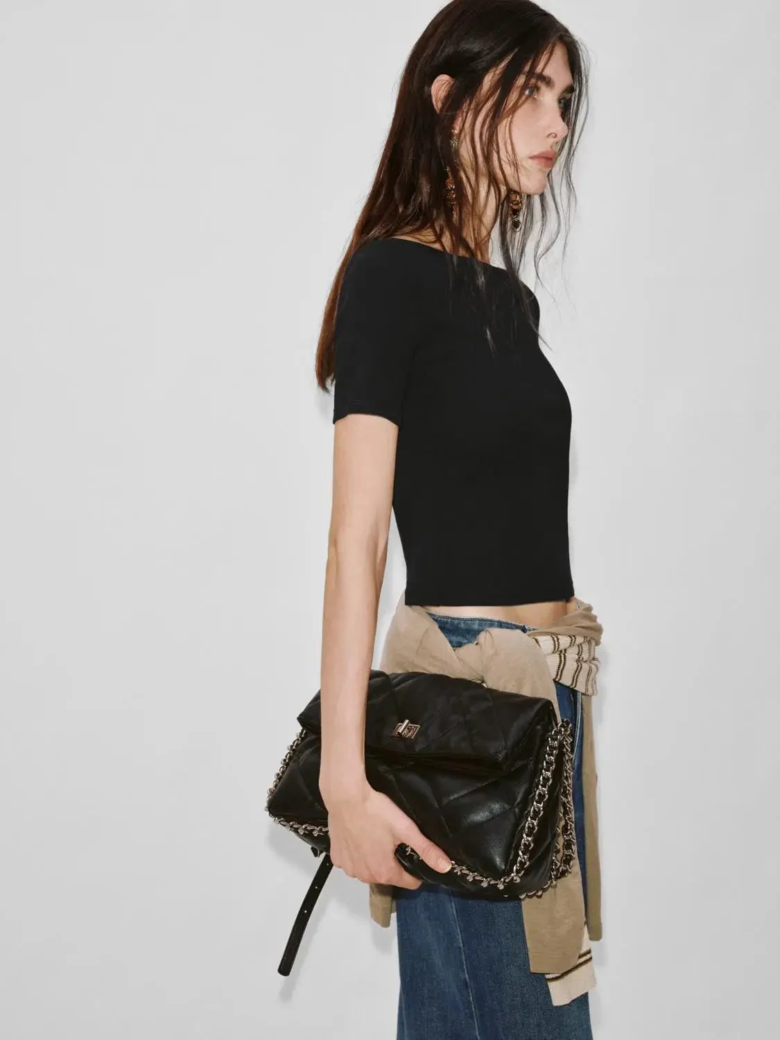 Diamond Quilted Chain Detail Shoulder Bags